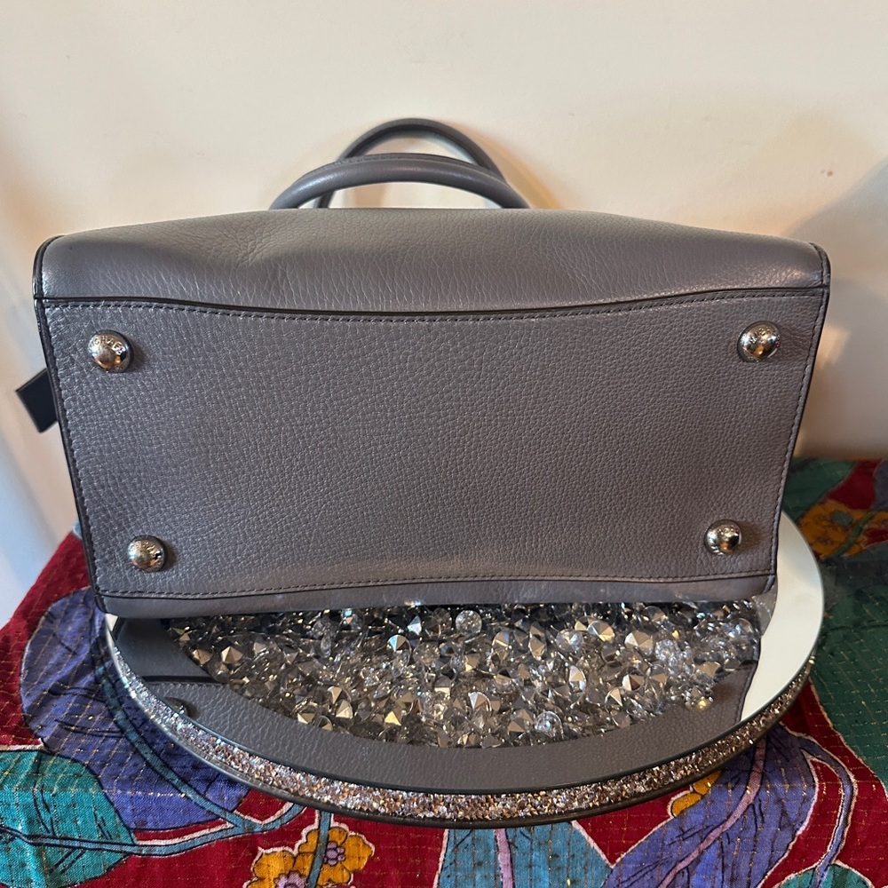Michael Kors satchel. - Picture 4 of 14